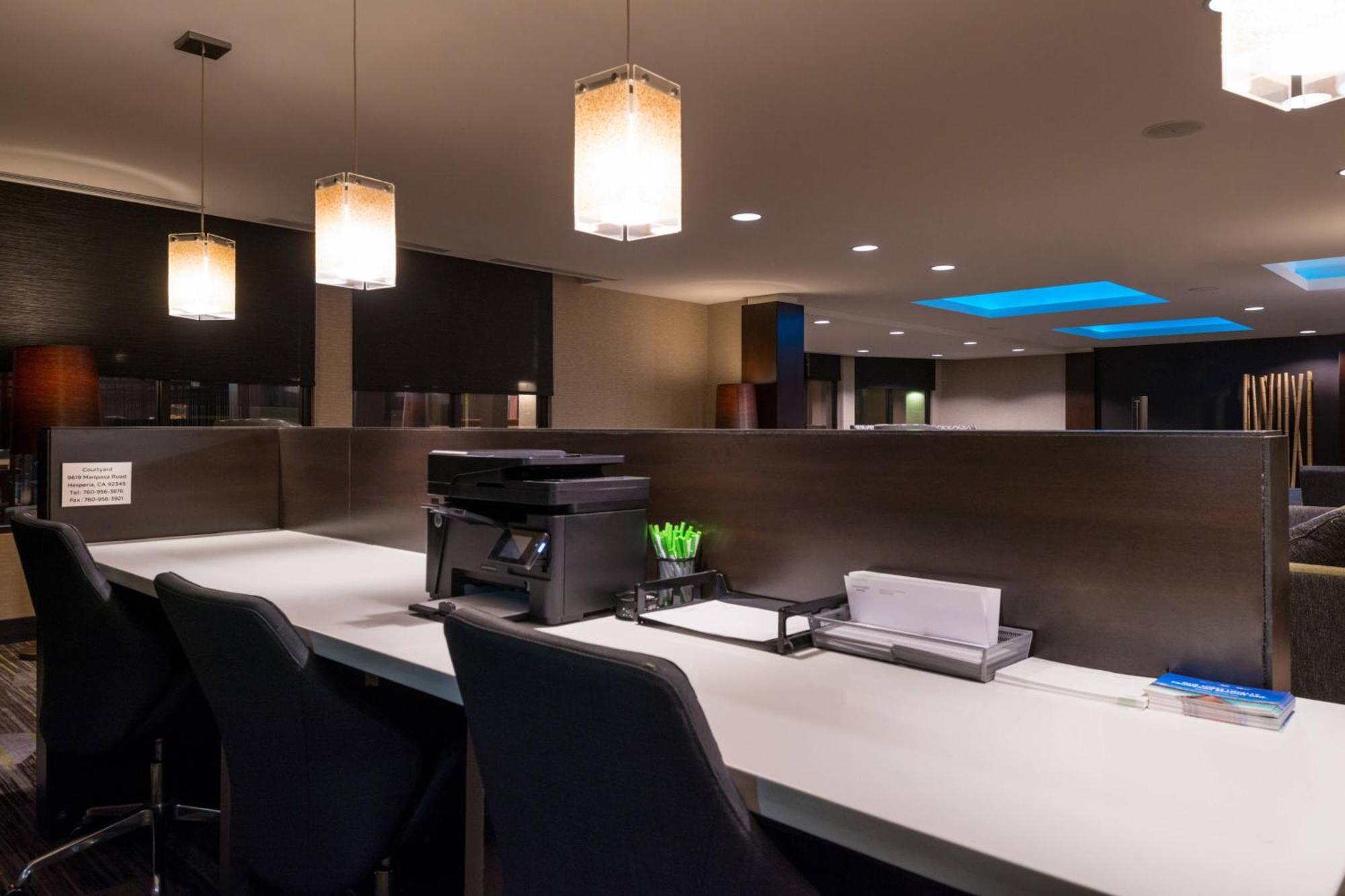 Courtyard By Marriott Victorville Hesperia Ngoại thất bức ảnh