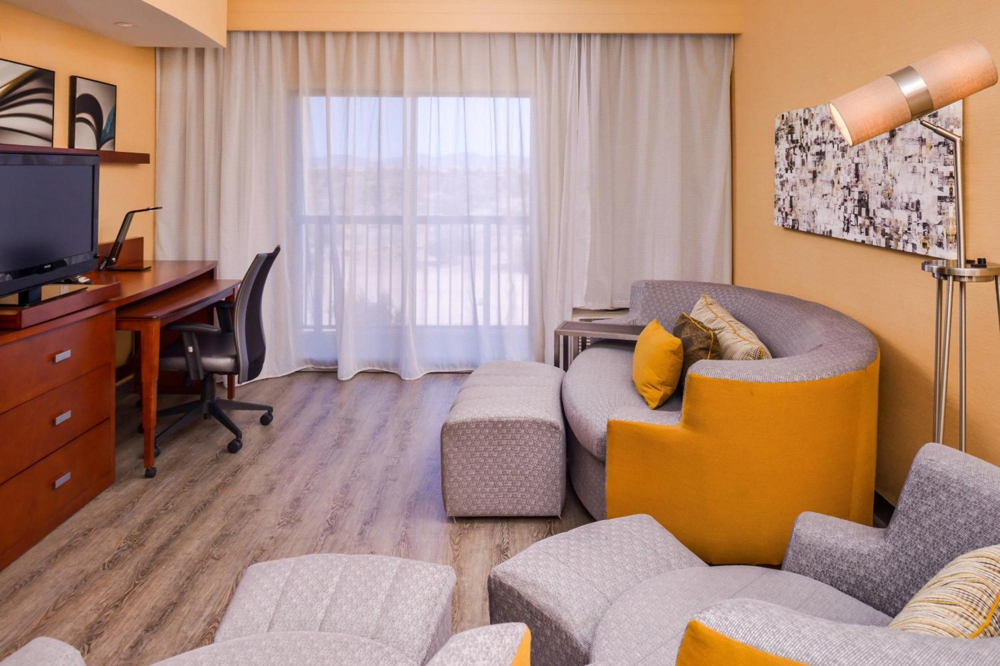 Courtyard By Marriott Victorville Hesperia Ngoại thất bức ảnh